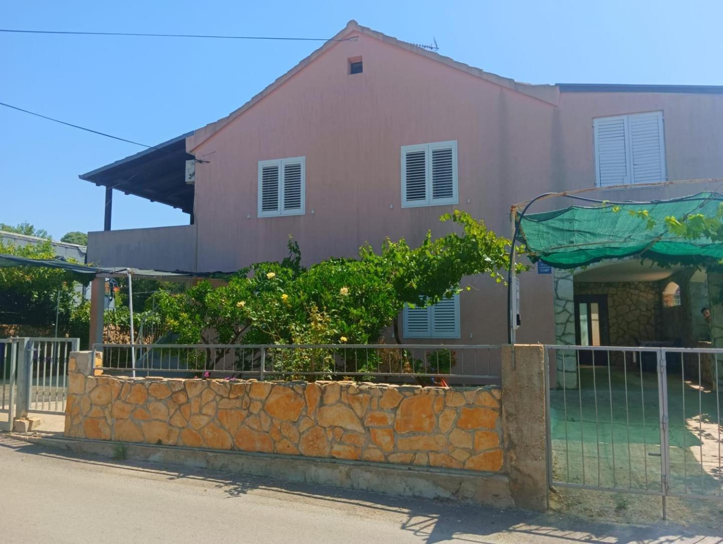 Guesthouse Eljuga Family Stari Grad  Exterior foto