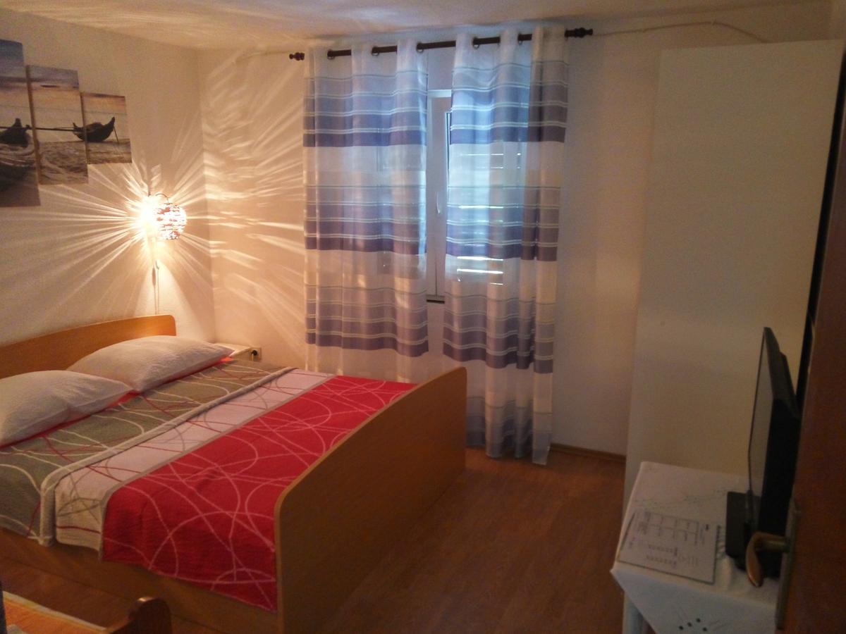 Guesthouse Eljuga Family Stari Grad  Exterior foto